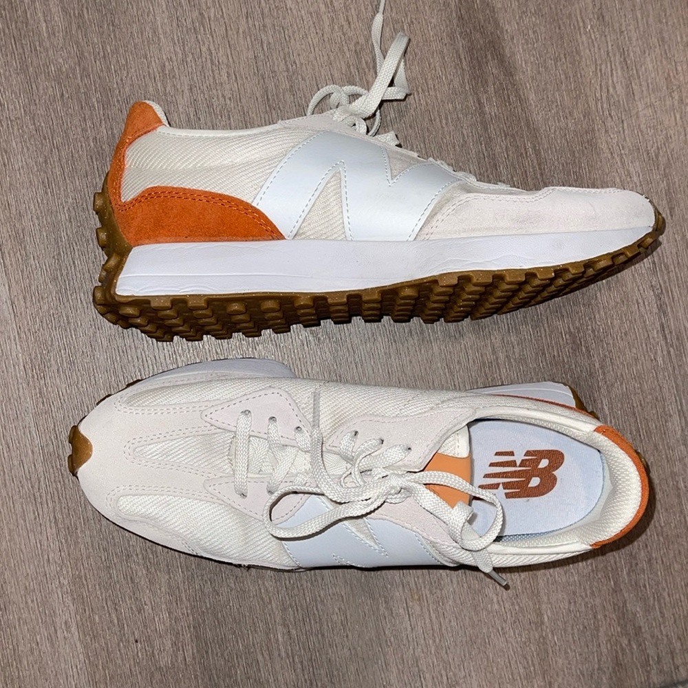 New Balance 327 Sneakers Sea Salt Size: 10